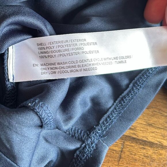 Band of Gypsies Navy Floral V Neck Romper Size Small Boho - Picture 9 of 9